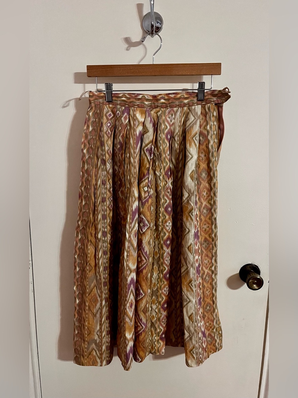 Vintage Southwestern print pleated skirt